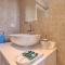 Traditional Townhouse, 4 Bed with Terraces and Private BBQ