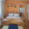 Briannas Rustic Retreat