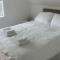 Lanarkshire Apartment- Views- Sleeps 4- Balcony