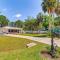 Hot Tub and Gas Grill Port Richey Retreat