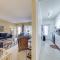 Ft Lauderdale Apt with Pool - 1 Mi to Beach Access!