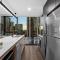 Bright and Modern Apt with Balcony, King Bed and Parking