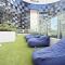 Stylish Riverfront 2Bed Apt with Pool at QWR