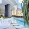 1 Bed and Sofa Bed Riverfront Retreat with Pool at QWR