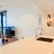 Stylish Riverfront 2Bed Apt with Pool at QWR