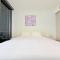 1 Bed and Sofa Bed Riverfront Retreat with Pool at QWR