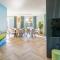 Große Familienvilla mit privat innen Jacuzzi & Sauna