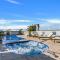 Easy Coastal Living in Cairns with Rooftop Pool