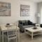 Stylish 1BR Apt With Pool - Near Mall, Restaurants & Shops