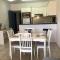 Stylish 1BR Apt With Pool - Near Mall, Restaurants & Shops