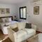 Villa in Benajarafe Alto with Sea Views and Private Pool