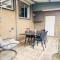 D142 Sunshine Designed Living