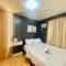 AR10 & AR11 1 bed 1 bath near airport