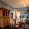 Maas Suites - The French House