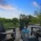 Container home with rooftop views and pickleball-Pecan Grove