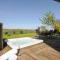 4 Horizon View