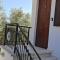 Costas Apartments