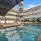 Northshore Haven- Steps from the Esplanade