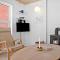3 Bedroom Beautiful Home In Aakirkeby
