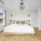 Whispering Wallaby Cottage - 33 Acre Property