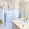 Modern Clyde House Smart TV*Dryer