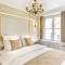 Merveil Signature Suite - Valois - Louvre view