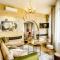 Merveil Signature Suite - Valois - Louvre view