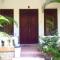 Warna Beach Hotel