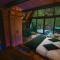 Waterfall suit bungalov