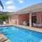 Steps to Sand Sparkling Pool 5 Bdrm Near DT