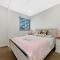 KozyGuru / Blacktown / 3 Bedroom APT / NBL005