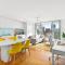 Central luminous 2 beds with balcony & aircon