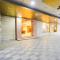 Super Townhouse Oak Alandur Near Chennai Airport Formerly Vijay Park