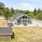 Holiday Home With Outdoor Jacuzzi And Shelter