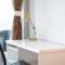 CBD sydeney 3Br with pool & gym with city view