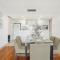 CBD sydeney 3Br with pool & gym with city view