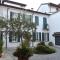 Villa Maghetti - modernized flat in historic palazzo in the center of Luino