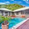 Absolute Beachfront and Pool House