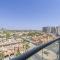 Modern 1-Bed with Scenic Golf Course View