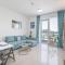 Modern 1-Bed with Scenic Golf Course View