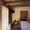 OLIVE QUEEN Rustic Estate