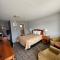 Forest Plaza Motel