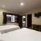 Hotel & Suites El Quijote
