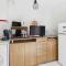Appartement cosy 2 pièces, 4 pers., à 2 pas de la plage, parking privé, terrasse avec salon de jardin - FR-1-326-815