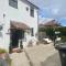 Camaraderie Guest House