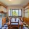 Villa Glicine, by R Collection apartment