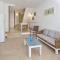 Sea frontline Apartment Charo Pool and Wifi