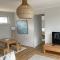 Seaside Daisy 3 Bedrooms 6 Beds