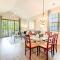 Massive Waterfront Pool Lakefront Condo Famous Barefoot Resort