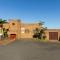 Hansmeyer Hill - 5 Bedroom House